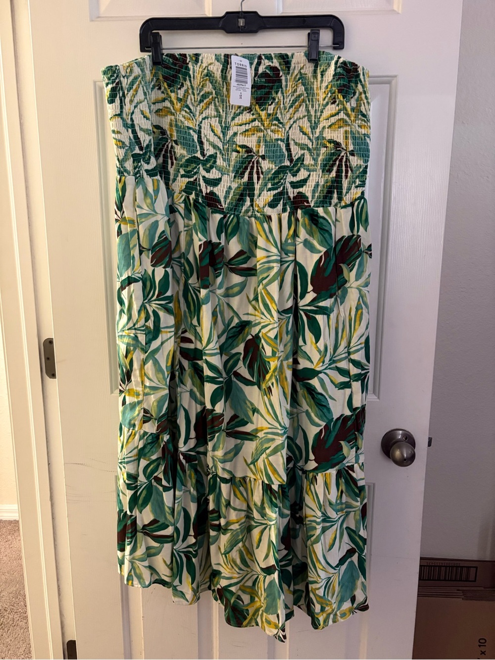 torrid Green Leaf Print Smocked Maxi Skirt